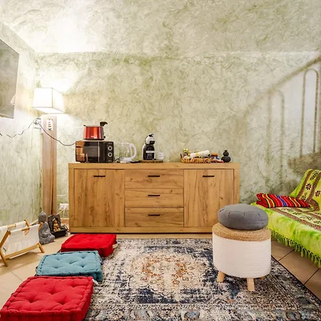 Apartamento Zen-haus Im Zentrum Mit Kostenlosen Parkplaetzen Und Automatischem Check-in 24 7 - Mit Netflix Und Disneyplus