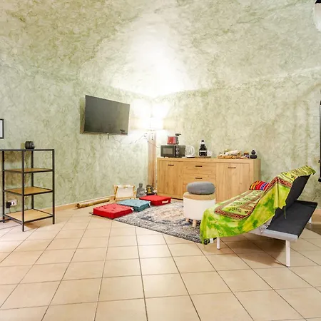 Zen-haus Im Zentrum Mit Kostenlosen Parkplaetzen Und Automatischem Check-in 24 7 - Mit Netflix Und Disneyplus * Casale Monferrato